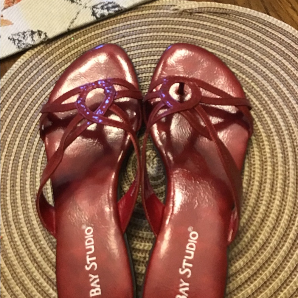 NWOT Bay Studio Sandal " Maddy " size 8
